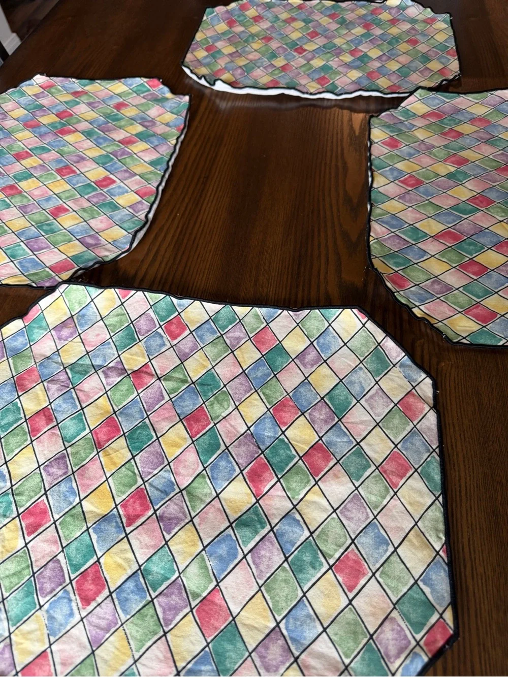 Vintage Diamond-Print Watercolor Print Quilted Placemats - Set of 4